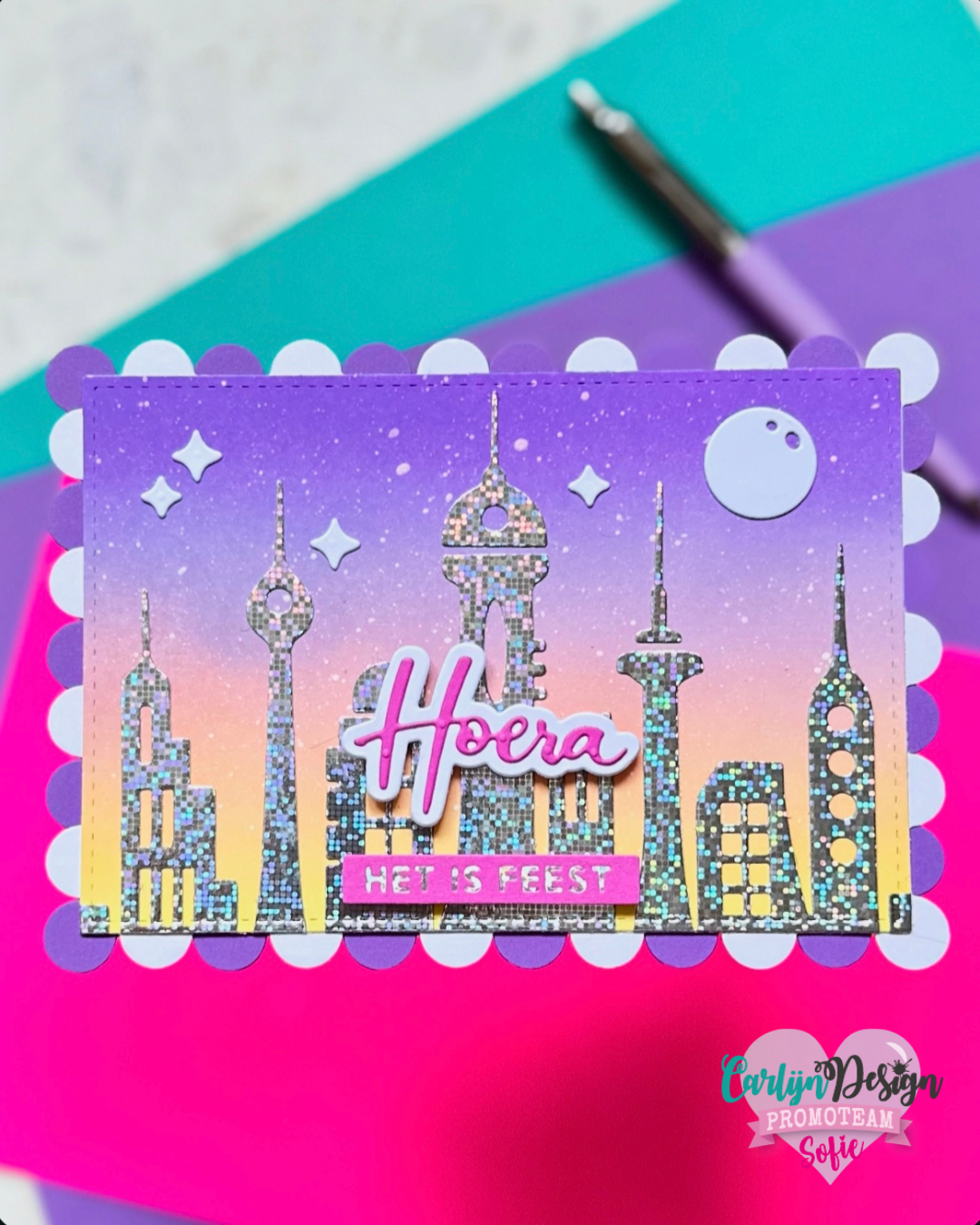 CarlijnDesign – Snijmallen Peculiar City CDSN 0330 CarlijnDesign Snijmallen Peculiar City voorbeeld SOFIE 1